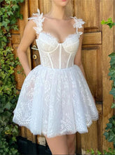 Load image into Gallery viewer, White Homecoming Dress 2023 Short Spaghetti Straps Lace with Appliques