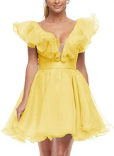 Load image into Gallery viewer, Cute Homecoming Dress 2023 Short V Neck Tulle with Ruffles