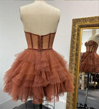 Load image into Gallery viewer, Brown Homecoming Dress 2023 Short Strapless Tulle