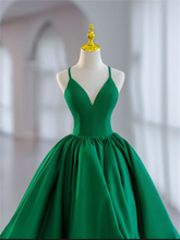 Load image into Gallery viewer, Green Homecoming Dress 2023 Short Spaghetti Straps Satin Puffy