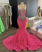 Load image into Gallery viewer, Luxurious Black Girl Prom Dress 2024 Plunging Neck Sequin Mermaid