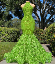 Load image into Gallery viewer, Green Black Girl Prom Dress 2024 Halter Neck Sequin Mermaid