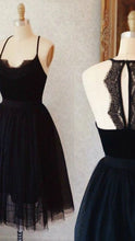 Load image into Gallery viewer, Black Homecoming Dress 2023 Short Halter Neck Tulle