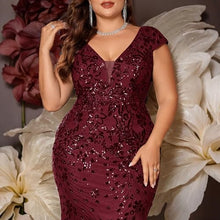 Load image into Gallery viewer, Burgundy Mermaid V Neck Plus Size Mother of the Bride Dress with Sequin Appliques