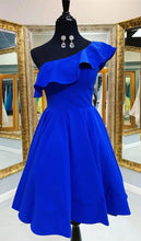Load image into Gallery viewer, Royal Blue Homecoming Dress 2023 Short One-shouder Satin Ruffles