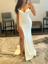 Load image into Gallery viewer, White Strapless V Neck Satin Long Mermaid Prom Dress With Slit
