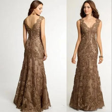 Load image into Gallery viewer, Brown Mermaid Mother of the Bride Dresses V Neck Tulle Long Formal Dress with Lace Appliques