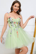 Load image into Gallery viewer, Light Green Spaghetti Straps A Line Short Homecoming Dress with 3D Appliques
