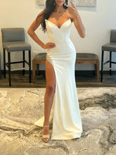 Load image into Gallery viewer, White Strapless V Neck Satin Long Mermaid Prom Dress With Slit