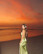 Load image into Gallery viewer, V-Neck Spaghetti Straps Green Split Lace-up Satin Mermaid Prom Dress