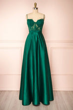 Load image into Gallery viewer, Emerald Green Prom Dress 2023 Elegant Spaghetti Straps Satin
