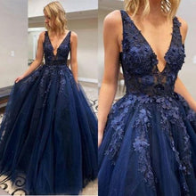Load image into Gallery viewer, Navy Blue Prom Dress 2023 Plunging Neck Beaded Appliques