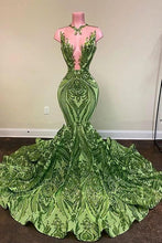 Load image into Gallery viewer, Green Prom Dress 2023 Sleeveless Sexy Plunging Neck
