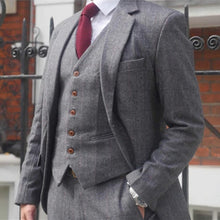 Load image into Gallery viewer, Wool Retro Grey Herringbone Tweed British Style Men's Suit Regular Fit Blazer Wedding Suits for Men 3 Pieces