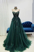 Load image into Gallery viewer, Dark Green Prom Dress 2023 Strapless Tulle with Appliques

