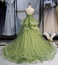Load image into Gallery viewer, Puffy Prom Dress 2023 Ball Gowns Sweetheart Neck Horsehair Tulle Spaghetti Straps Corset Back
