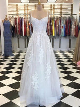 Load image into Gallery viewer, White Prom Dress 2023 Spaghetti Straps Tulle with Appliques