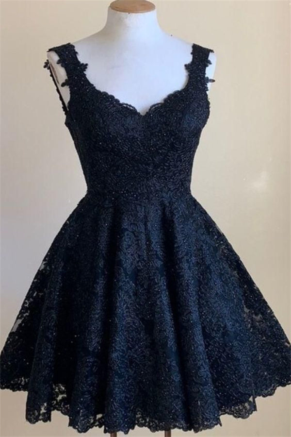 Black Homecoming Dress 2023 Short V Neck Sleeveless Lace