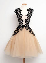 Load image into Gallery viewer, Cute Homecoming Dress 2023 Short Illusion Neck Sleeveless Tulle Appliques

