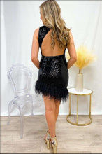 Load image into Gallery viewer, Black Homecoming Dress 2023 Short Jewel Neck Sleeveless Sequin with Feathers
