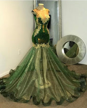 Load image into Gallery viewer, Green Black Girl Prom Dress 2024 illusion Neck Sequin with Appliques
