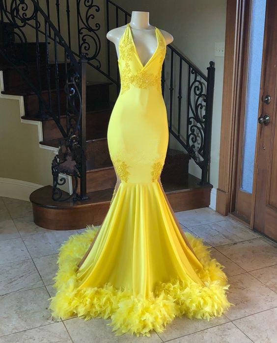 Yellow Black Girl Prom Dress 2024 V Neck Sleeveless Satin with Feathers