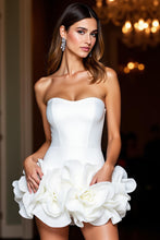 Load image into Gallery viewer, White Strapless Bodycon Short Homecoming Dress with 3D Flower
