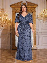 Load image into Gallery viewer, Teal Mermaid Plus Size V Neck Mother of the Bride Dress with Sequin Appliques
