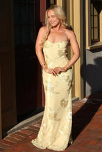 Load image into Gallery viewer, Square Sweetheart Spaghetti-Strap Lace-Up Back Floor-Length Mermaid Lace Prom Dresses With Floral Embroidery
