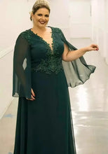 Load image into Gallery viewer, Emerald Green Mother of the Bride Dress for Wedding Plus Size Beadings Wedding Guest Dress with Cape Sleeves
