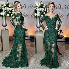 Load image into Gallery viewer, Dark Green Skinny Mermaid Mother Of The Bride Dresses V Neck Tulle Evening Dresses with Lace Appliques
