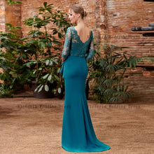 Load image into Gallery viewer, Teal Blue Mother of the Bride Dresses Mermaid Lace Wedding Guest Dress Boat Neck Evening Dress Half Sleeves
