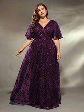 Load image into Gallery viewer, Dark Green V Neck A Line Embroidered Lace Mother of the Bride Dress with Flutter Sleeve
