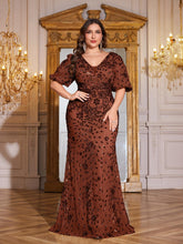 Load image into Gallery viewer, Teal Mermaid Plus Size V Neck Mother of the Bride Dress with Sequin Appliques

