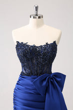 Load image into Gallery viewer, Sparkly Navy Strapless Tight Homecoming Dress with Beaded Appliques
