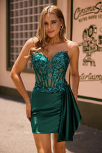 Load image into Gallery viewer, Sparkly  Sequins Dark Green Strapless Corset Bodycon Homecoming Dress with Streamer
