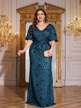 Load image into Gallery viewer, Teal Mermaid Plus Size V Neck Mother of the Bride Dress with Sequin Appliques
