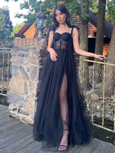 Load image into Gallery viewer, A-line Black Lace Strapless Sweetheart Corset Tulle Long Prom Dress
