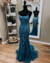 Load image into Gallery viewer, Pretty Prom Dress 2023 Spaghetti Straps Corset Back Appliques
