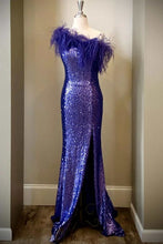 Load image into Gallery viewer, Grape Prom Dress 2023 One-shoulder Sequin with Feathers
