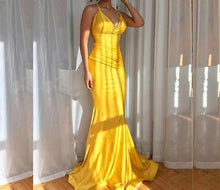 Load image into Gallery viewer, Yellow Prom Dress 2023 Spaghetti Straps Ruffles
